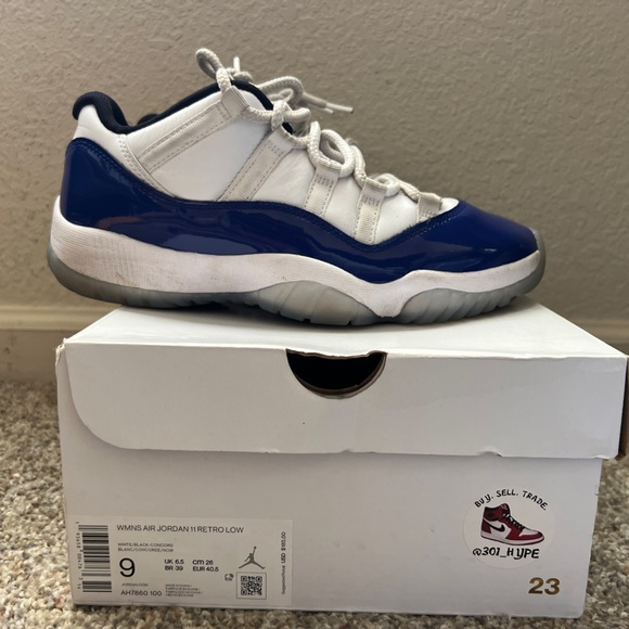 Authentic Air Jordan 11 Sketch Lows - Picture 4 of 10